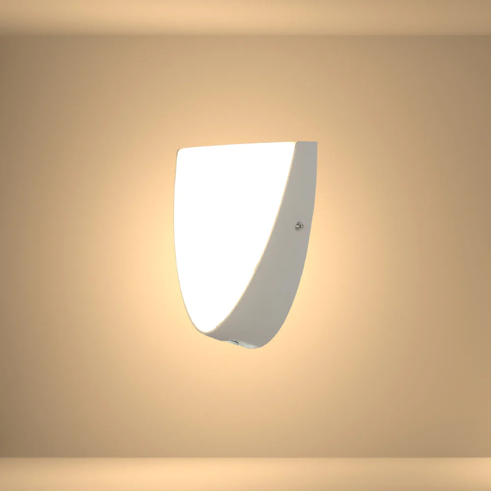 Semi-ellipse Plastic Modern LED Outdoor Wall Light 15W 3