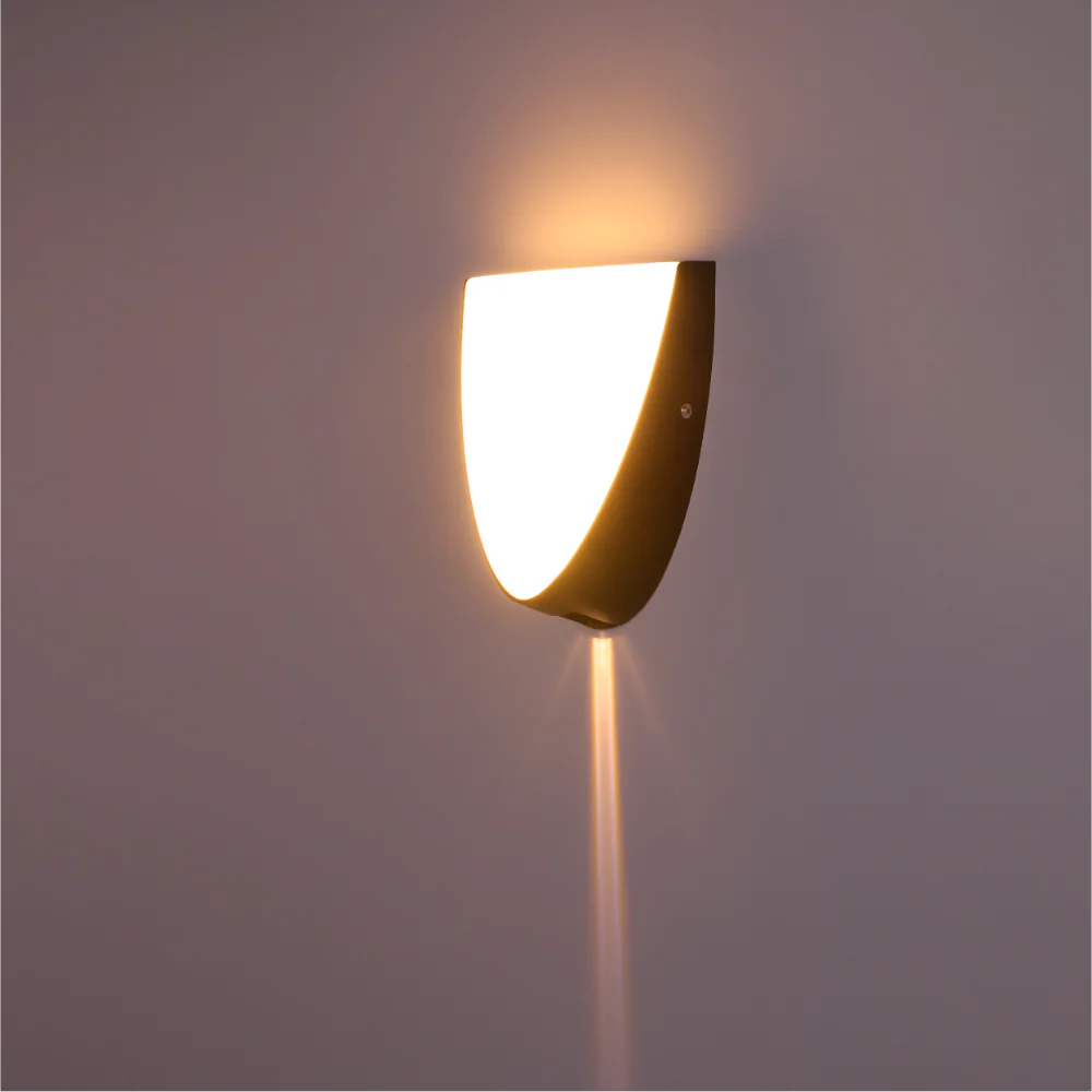 Semi-ellipse Plastic Modern LED Outdoor Wall Light 15W 2